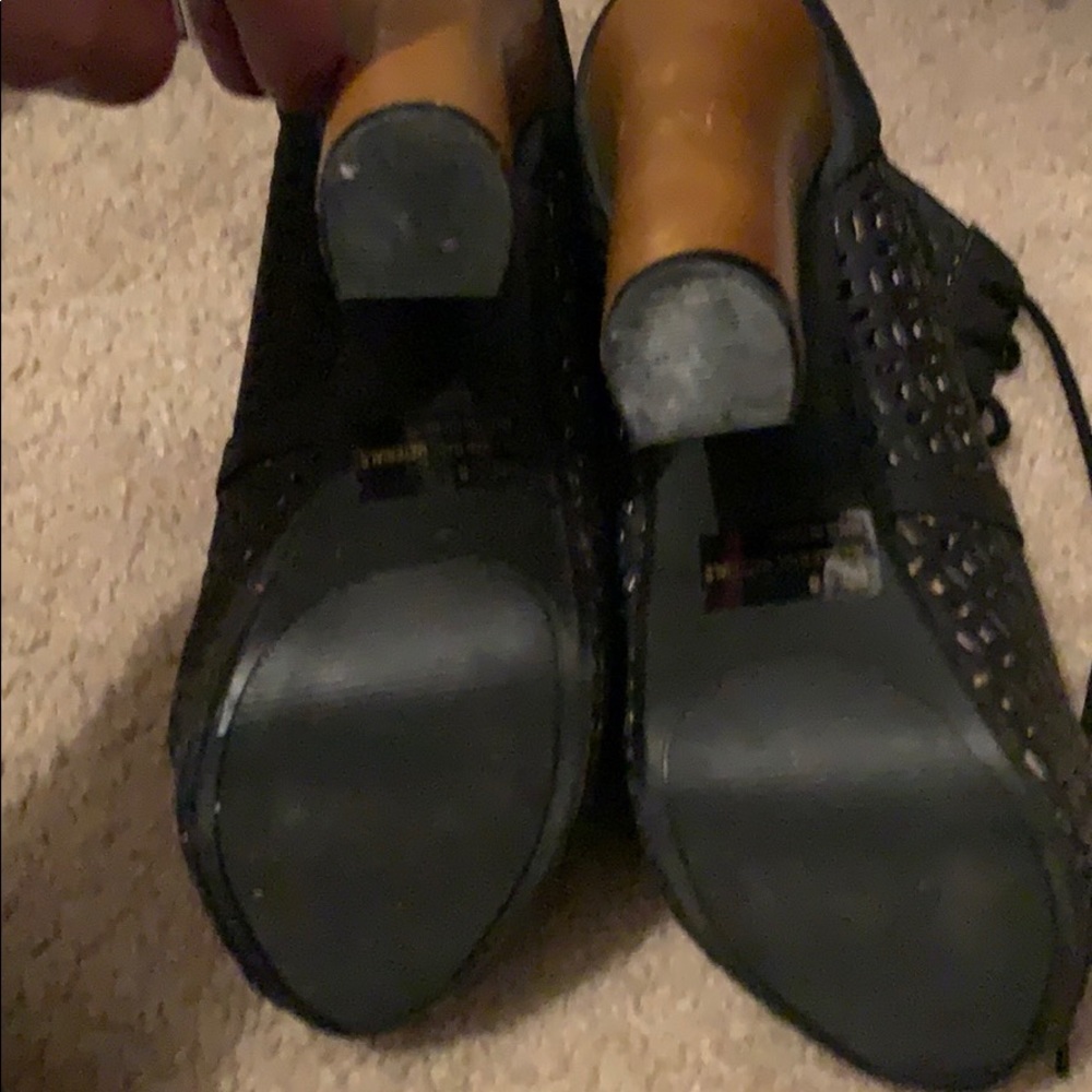 Open toe booties - Picture 4 of 5